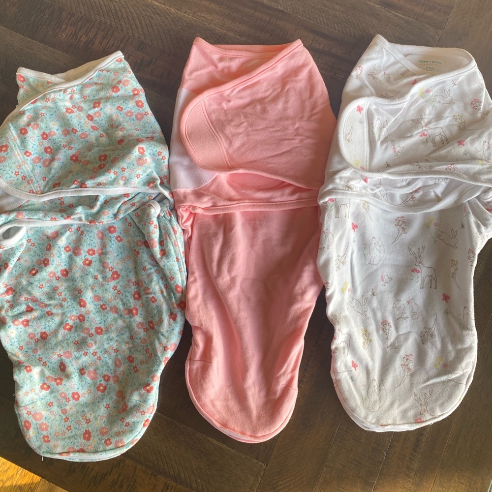 2 Aden + Anais Swaddle wrap blankets. Size 0-3 months